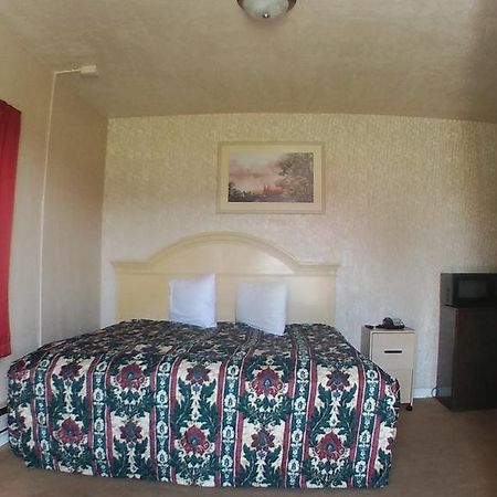 Colonial Motel Marshalltown Eksteriør billede