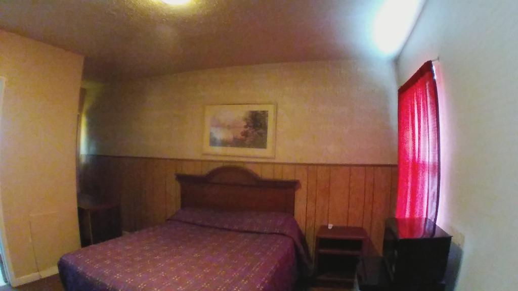 Colonial Motel Marshalltown Eksteriør billede